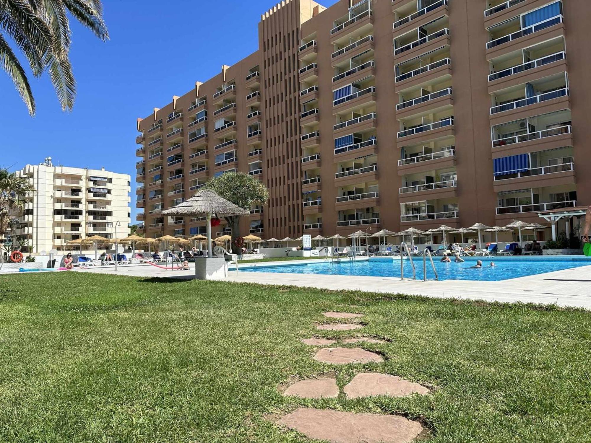 Estudio Pyr Privado Frente Al Puerto De ฟูเอนฮิโรลา ภายนอก รูปภาพ
